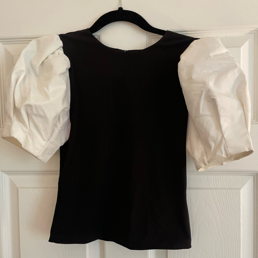 Alice + Olivia Aubrey Puff-Sleeve Top